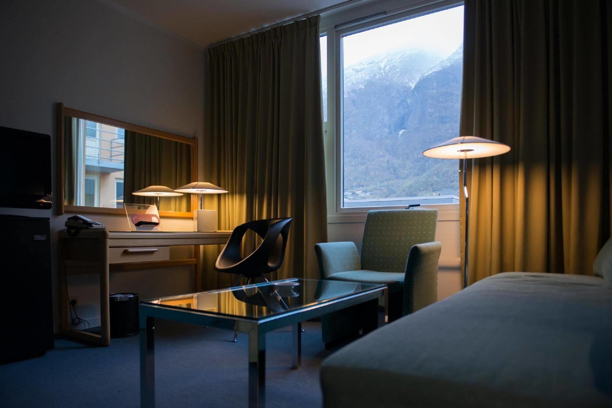 Klingenberg Hotel - Ardal Årdalstangen Zewnętrze zdjęcie